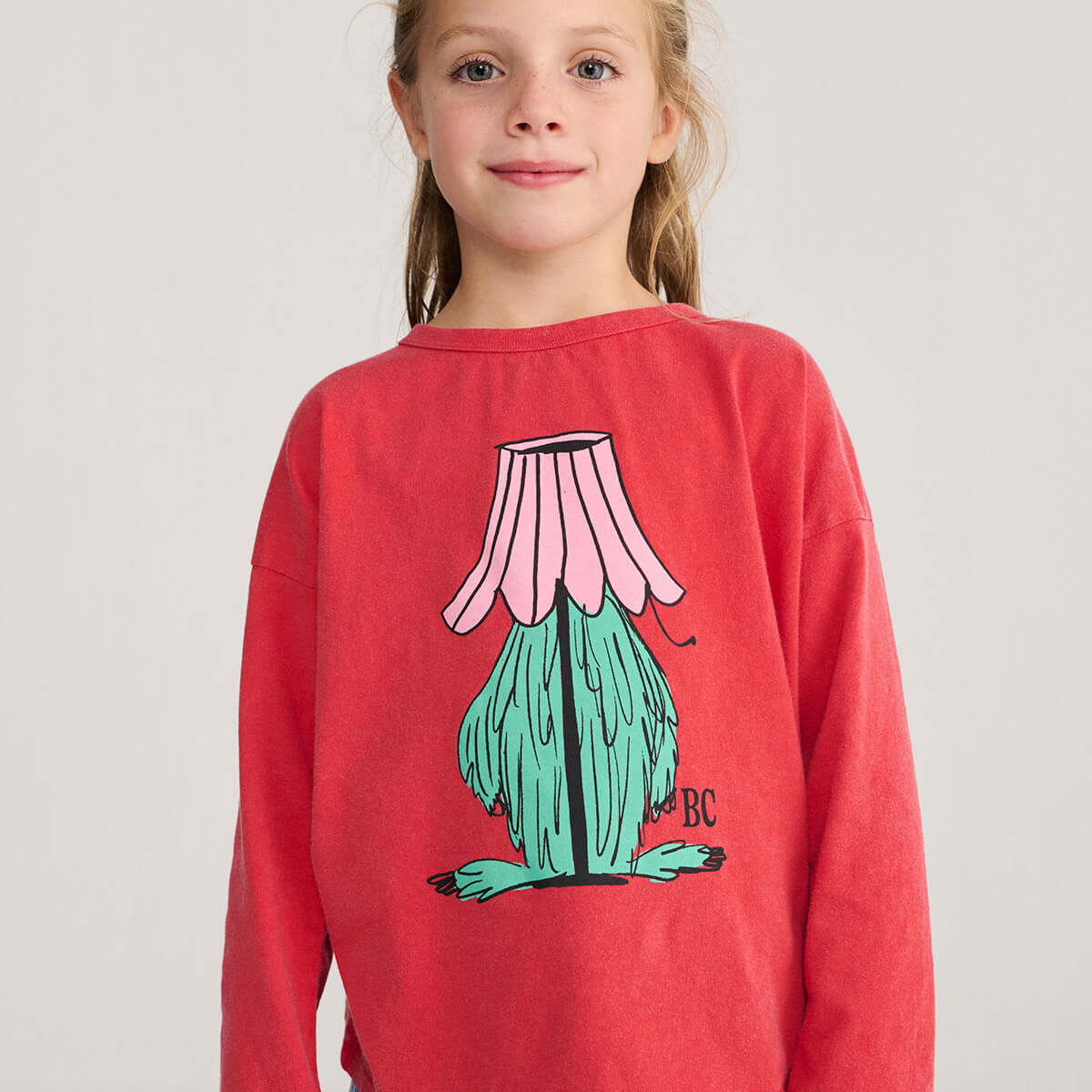 T-shirt décontracté à manches longues en coton bio avec imprimé monstre rouge caché et col rond pour enfants de 1 à 13 ans