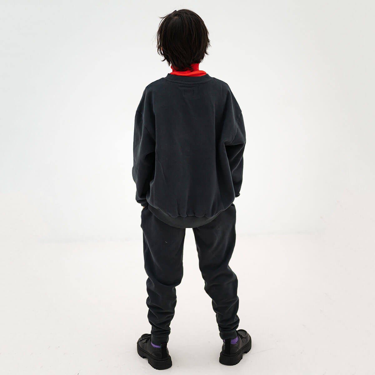 Jogging à plis nervurés en coton biologique noir Nuit sans lune classique pour enfant 2-14 ans, coupe slim