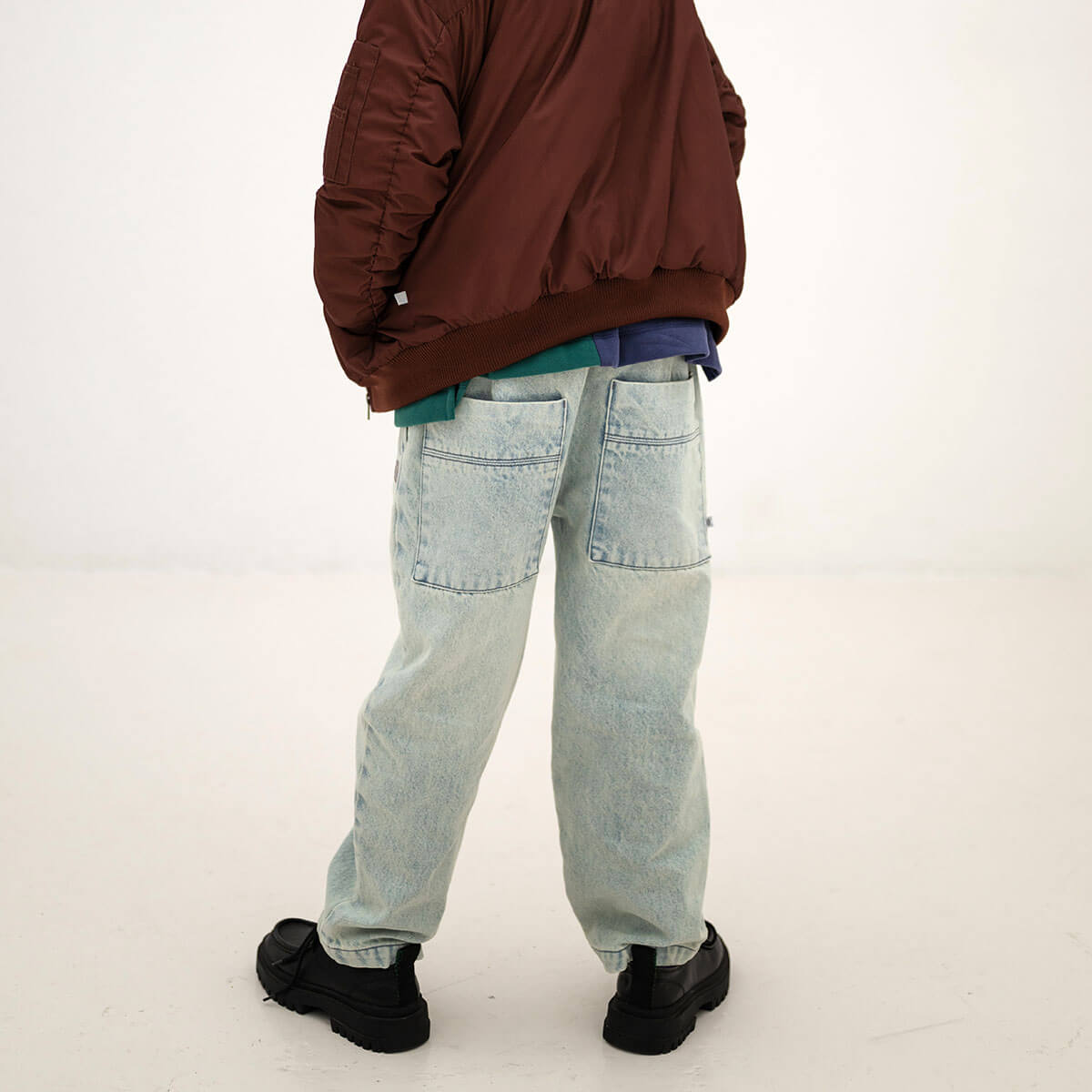 Pantalon en jean décontracté vintage bleu boue en coton biologique avec taille élastiquée et poches latérales pour enfants de 2 à 14 ans