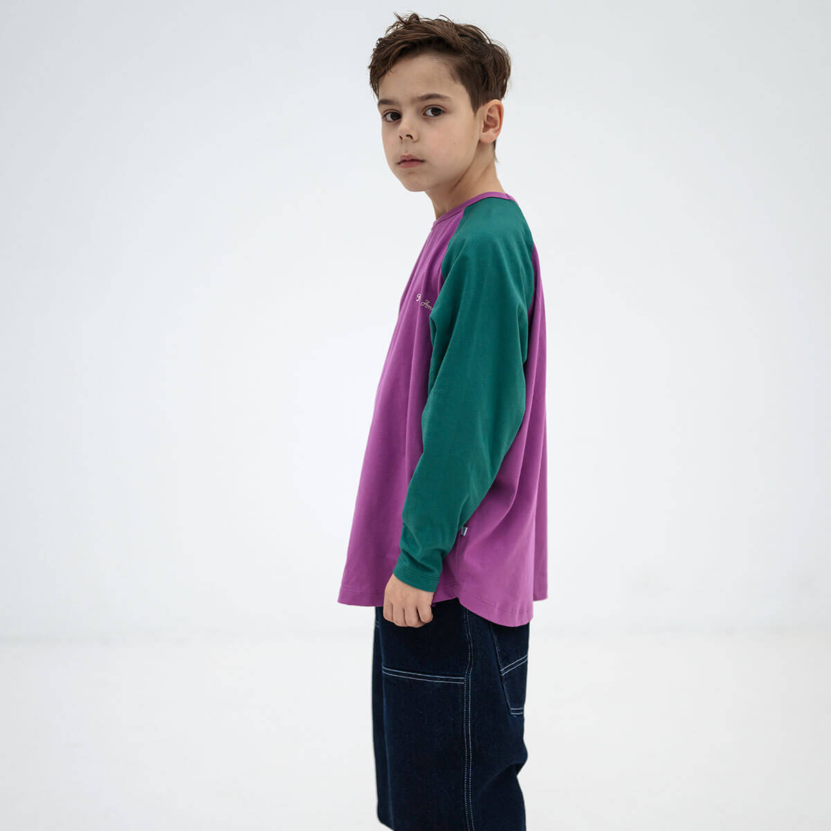 T-shirt ample à manches longues en coton biologique à blocs de couleurs pour enfants de 2 à 14 ans